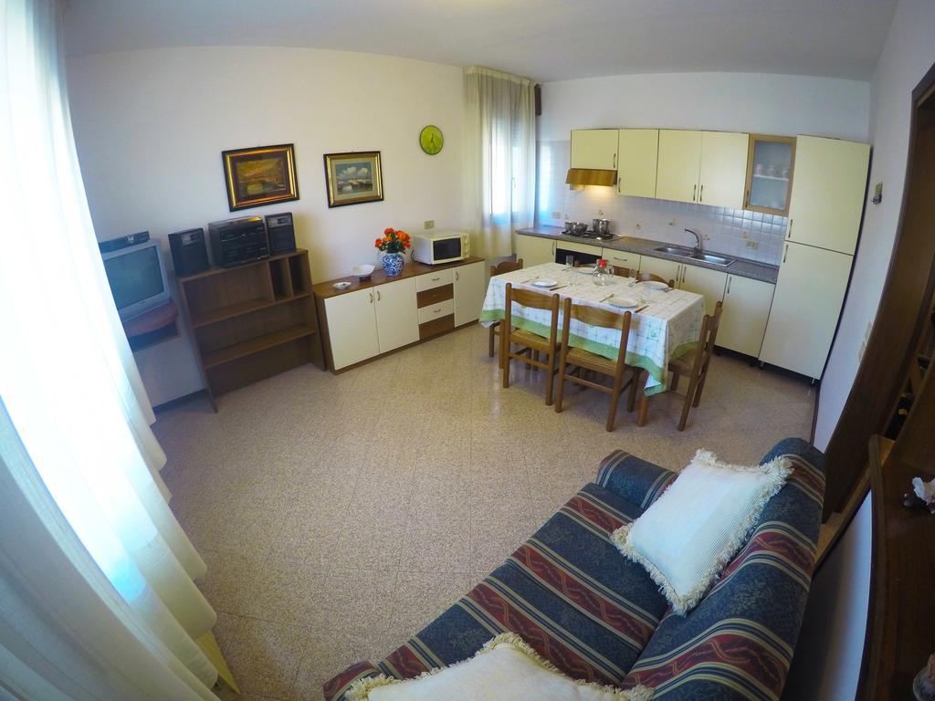 Caorle Economy Apartments Номер фото