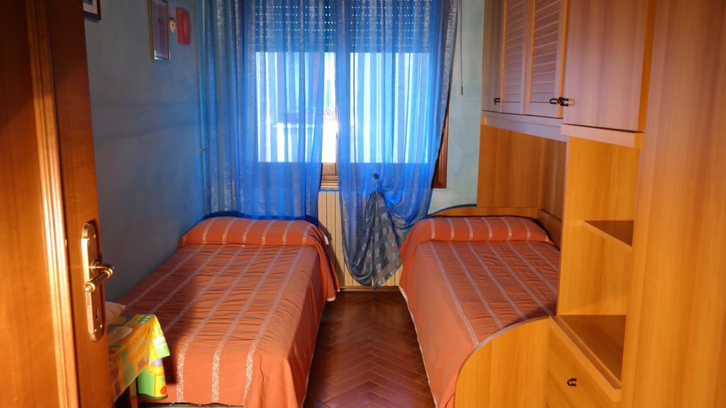 Caorle Economy Apartments Номер фото